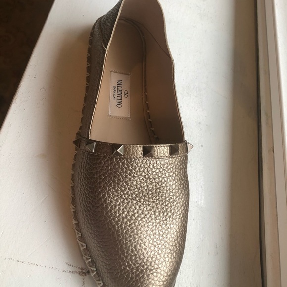 VALENTINO ROCKSTUD  ESPADRILLE
COLOR CHAMPAGNE - Picture 1 of 6